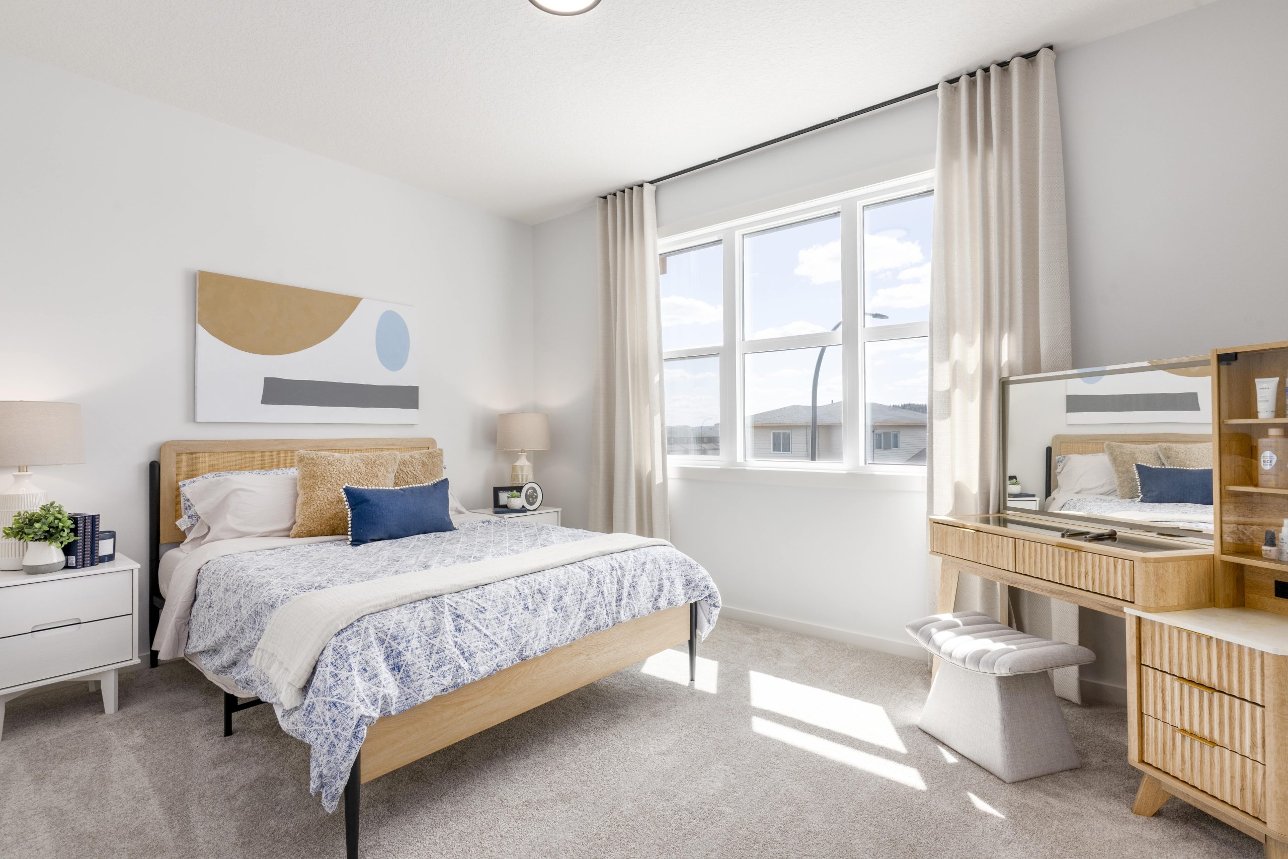 Interior photo of lottery home by Homes by Avi in Sirocco.